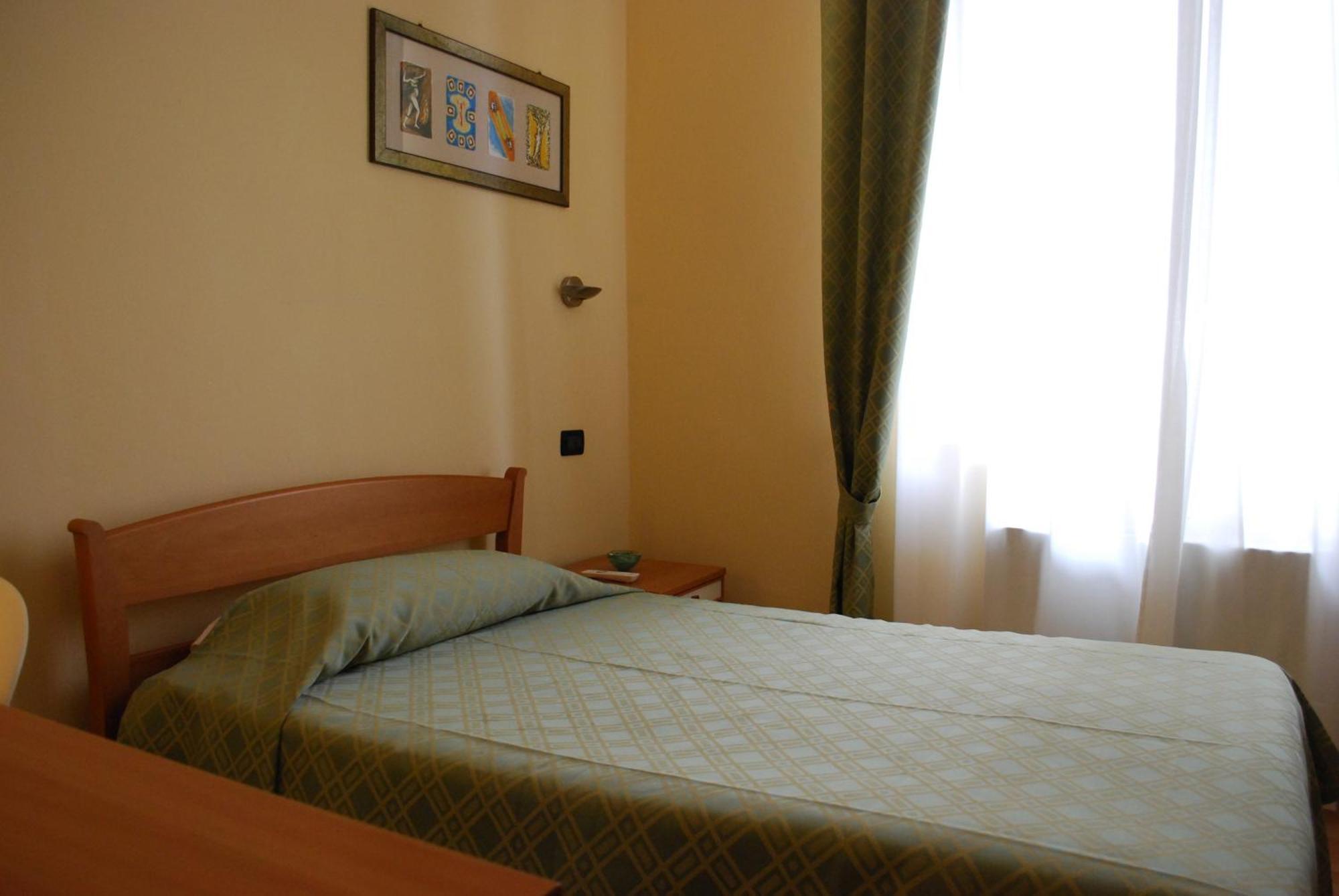 Hotel Il Convento à Trino Extérieur photo